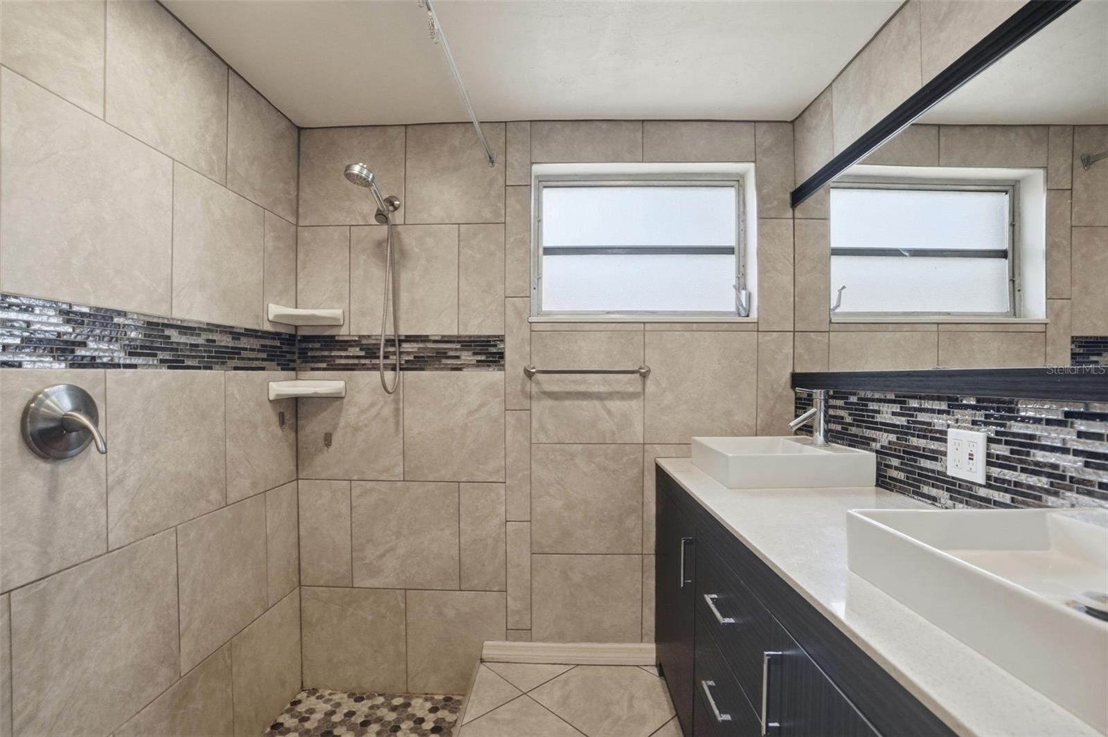 BEACON WOODS VILLAGE - Residential