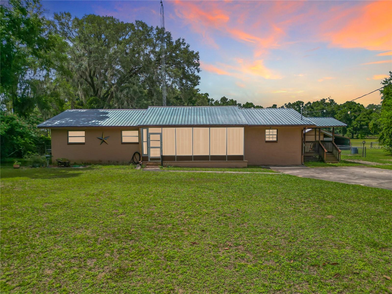 3040 NE 97TH STREET ROAD