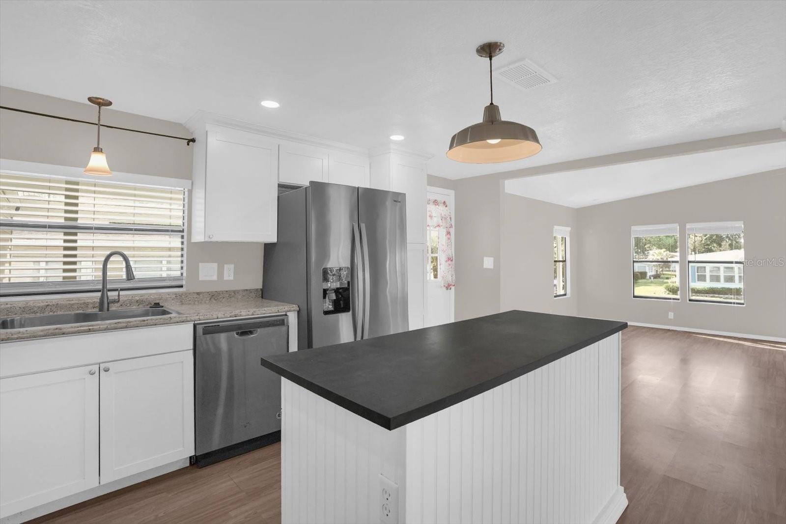 BANBURY VILLAGE CONDO - Residential