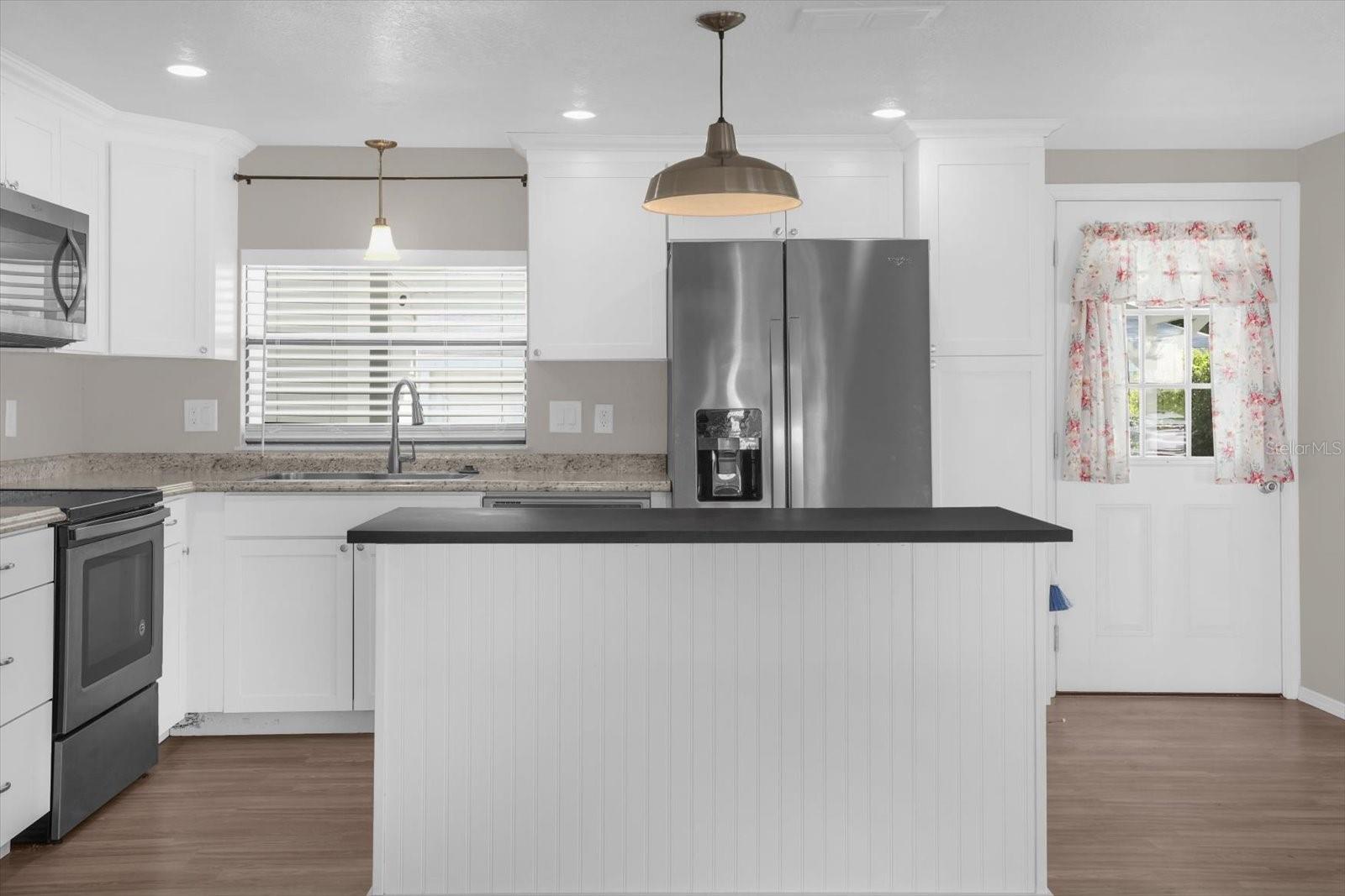 BANBURY VILLAGE CONDO - Residential