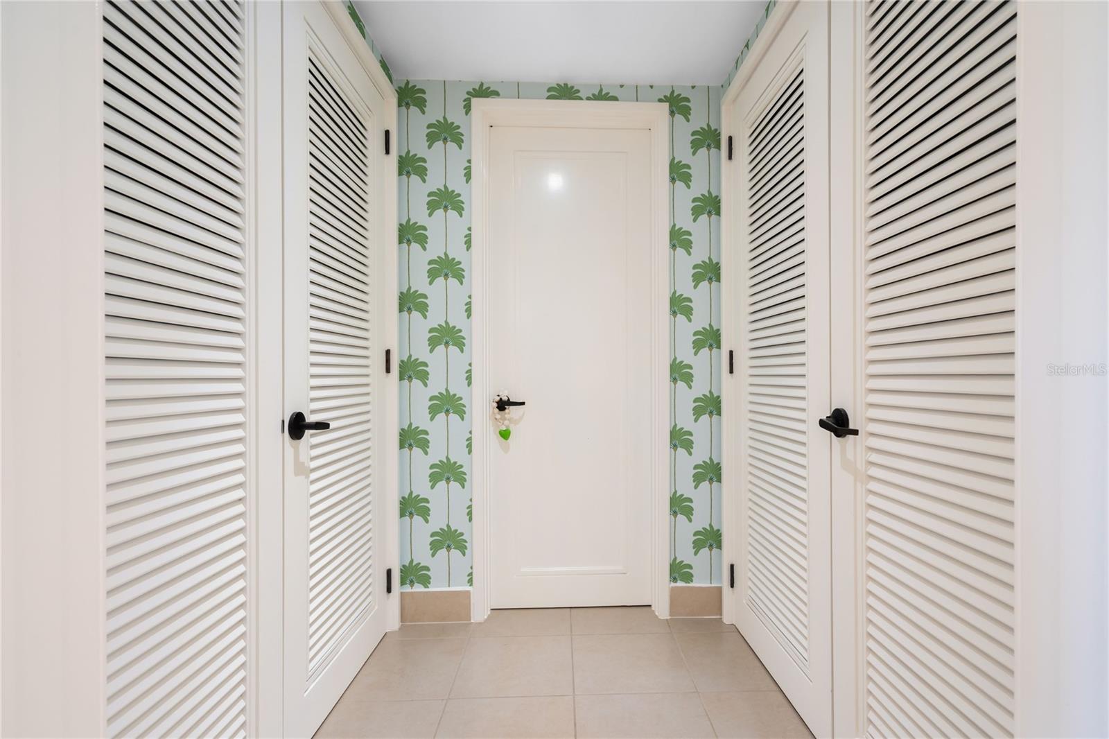 LAS VERANDAS CONDOMINIUM - Residential
