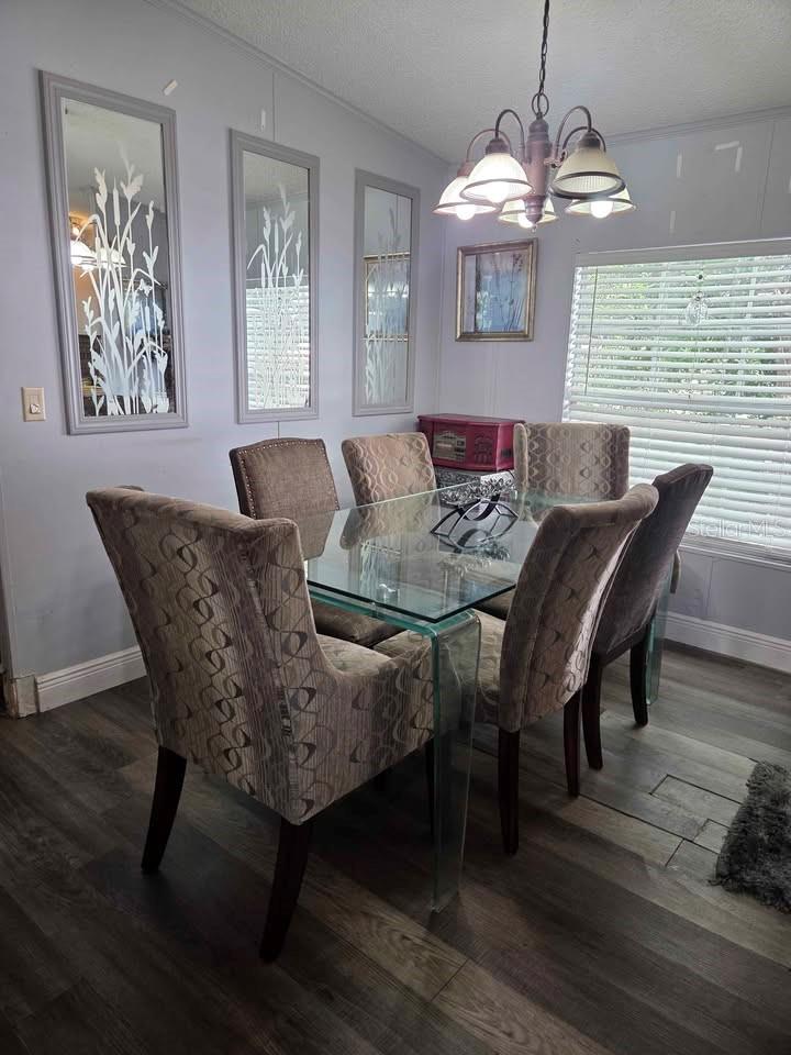 S 105 FT OF E 100 FT OF FOLLOWING DESC COMM NW COR - Residential