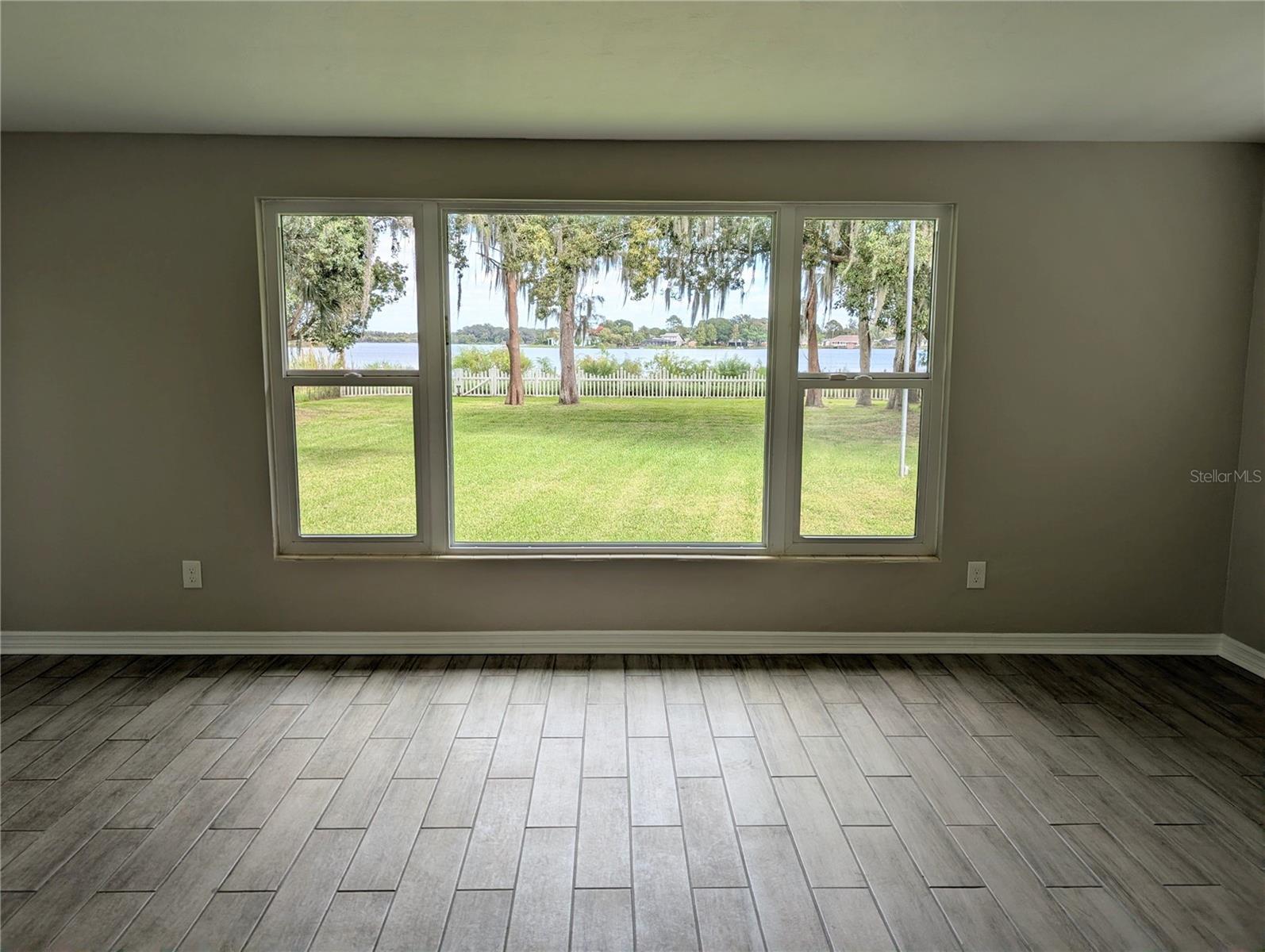 FLORIDA SHORES - Residential