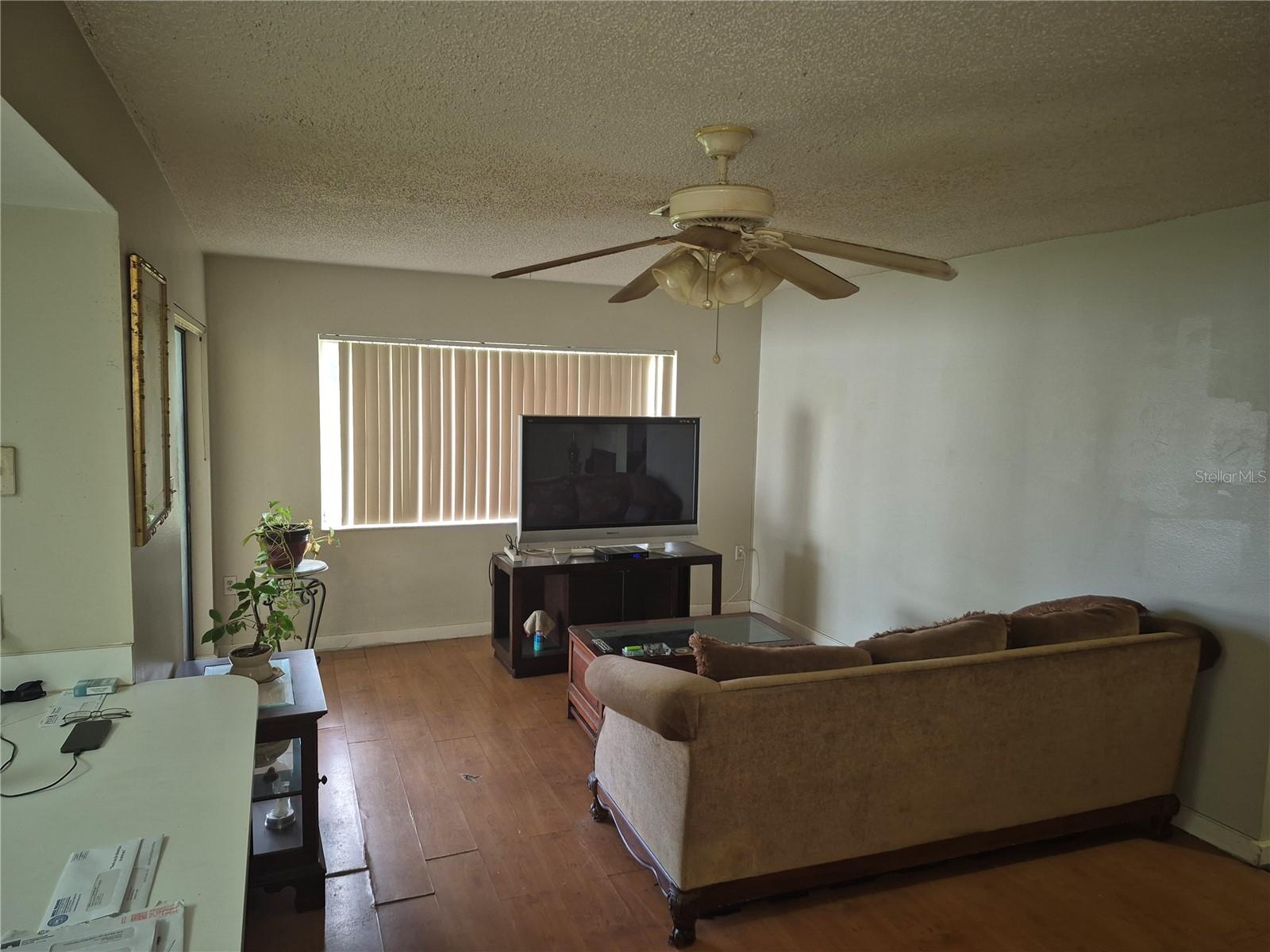 WINDSOR MILL - Residential