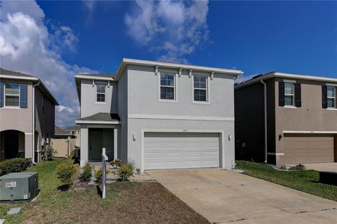 Photo of 2855 Maiden Grass Isle, Wesley Chapel, FL 33543 (MLS # T3510632)