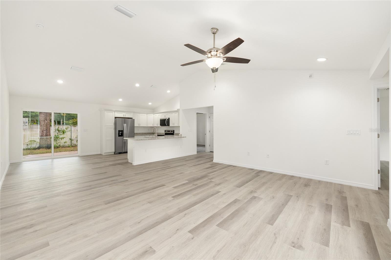 MARION OAKS UN NINE - Residential