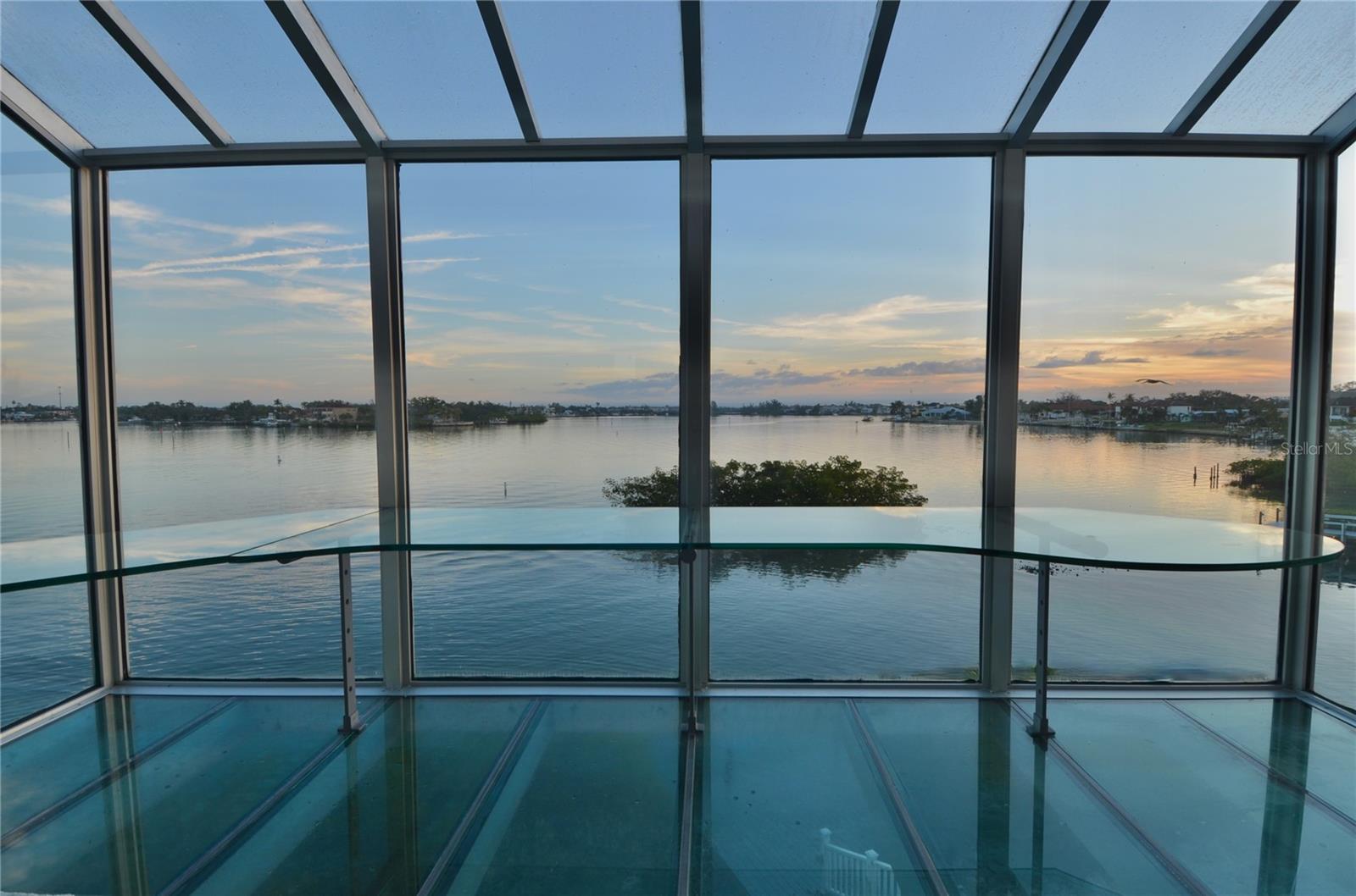 LA GUNA PARK - Residential