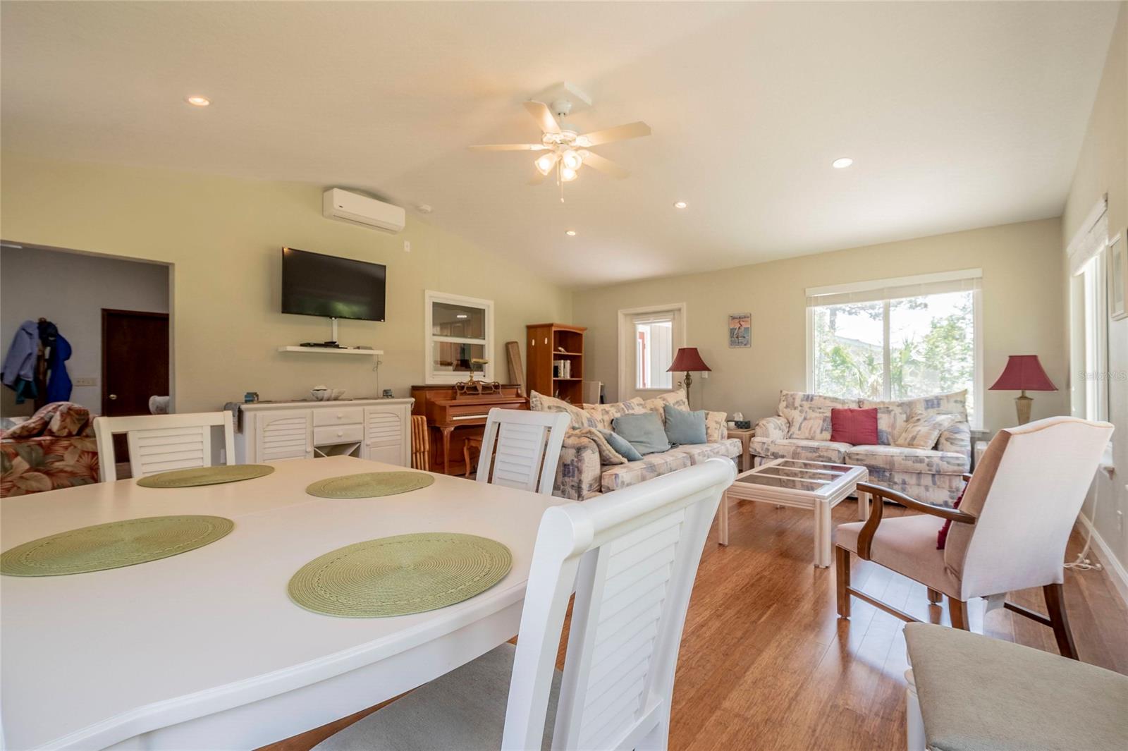 River Edge Acres - Residential