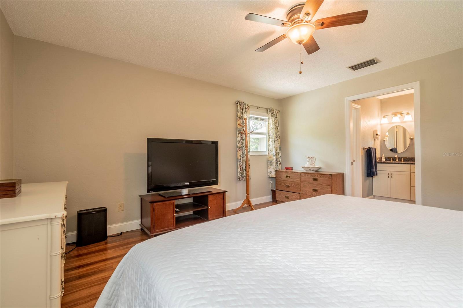 River Edge Acres - Residential