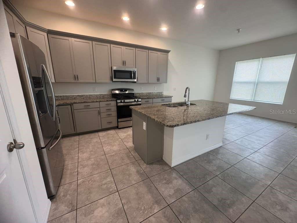 HILLTOP RESERVE - Residential