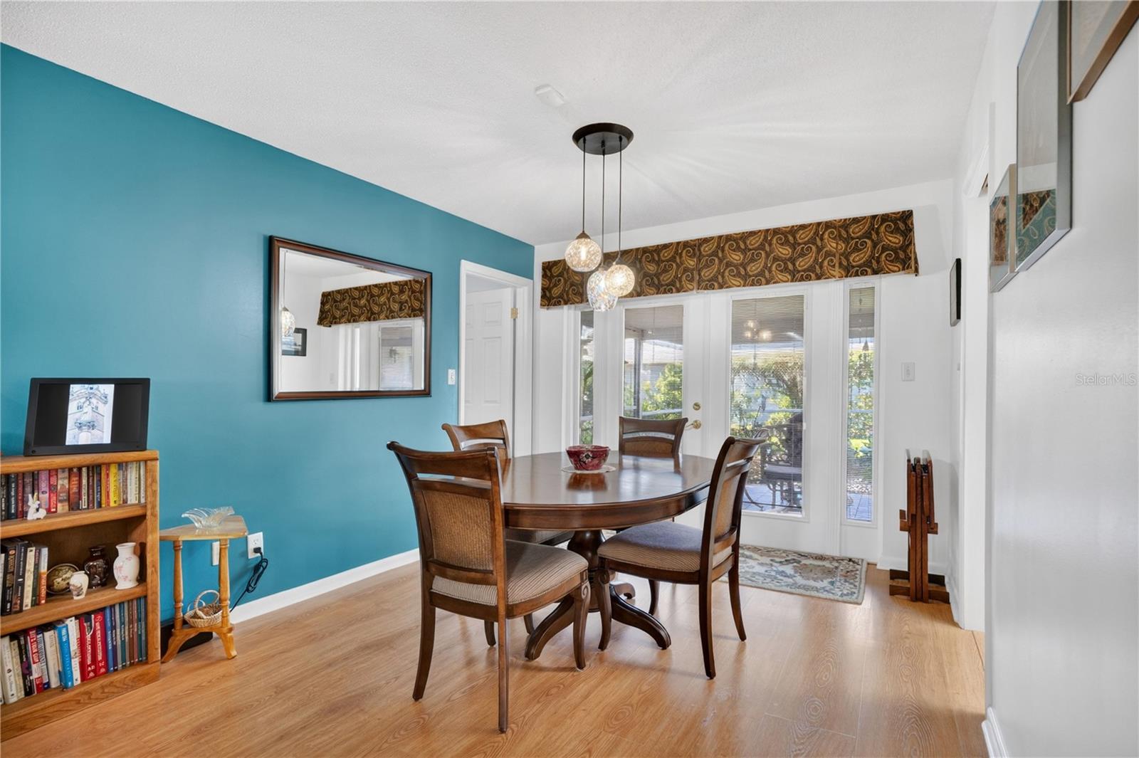 INDIAN HILLS UNIT 3 - Residential