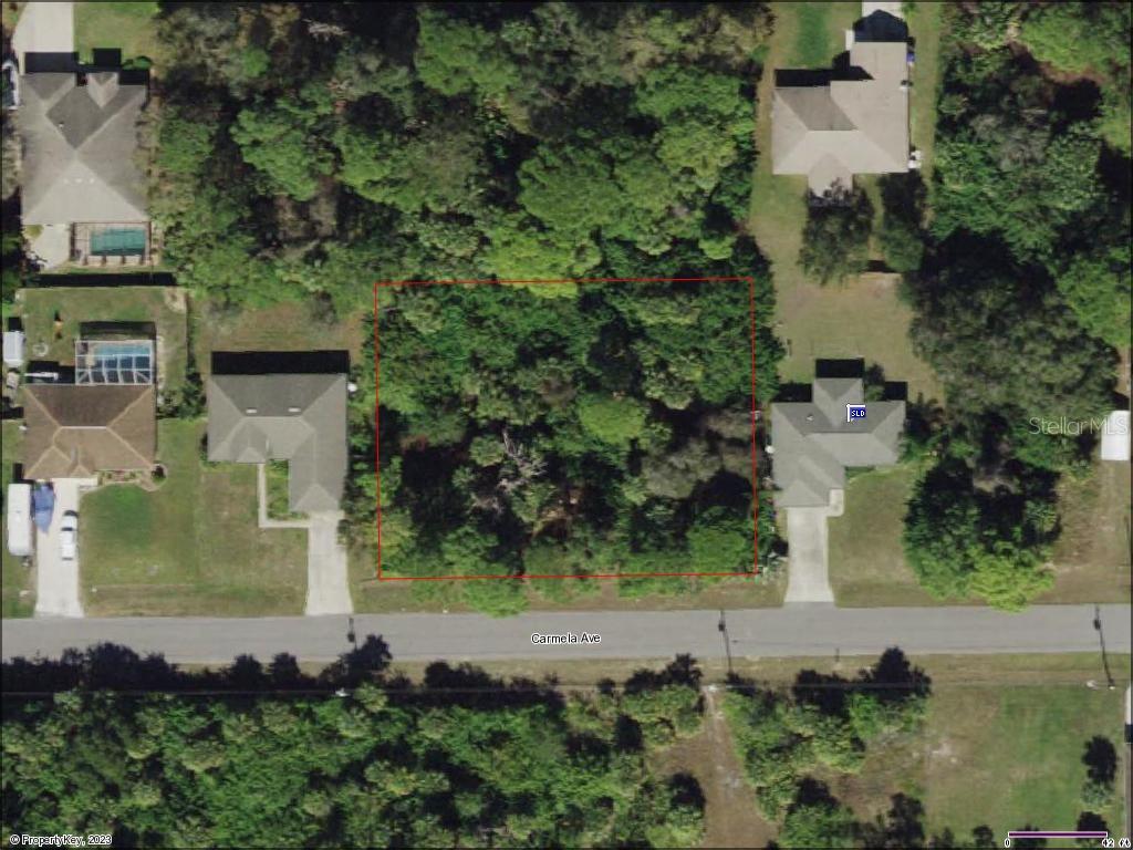 Double lot in a desirable area of newer homes in growing North Port. Close to shopping, resturants and local activities.