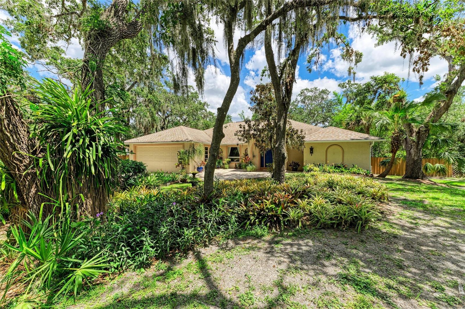 3217 OAK GROVE DRIVE