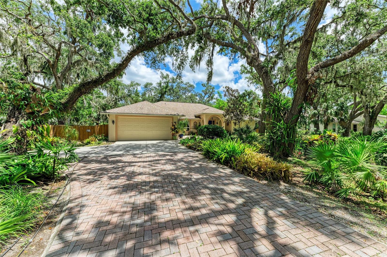 3217 OAK GROVE DRIVE