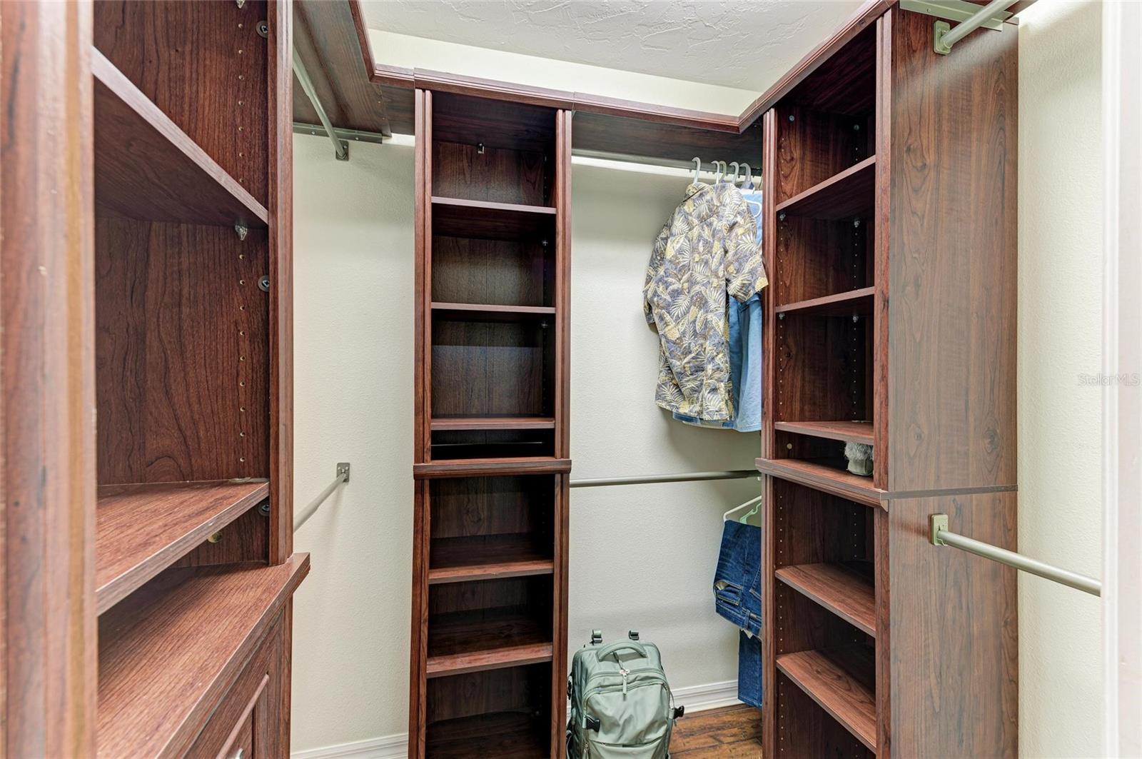 OAK GROVE PARK - Residential