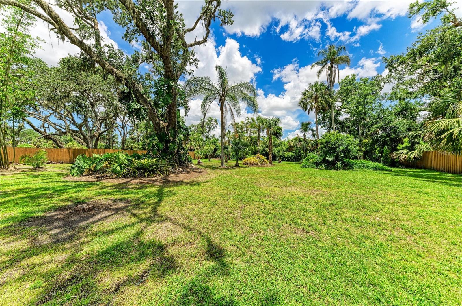 OAK GROVE PARK - Residential