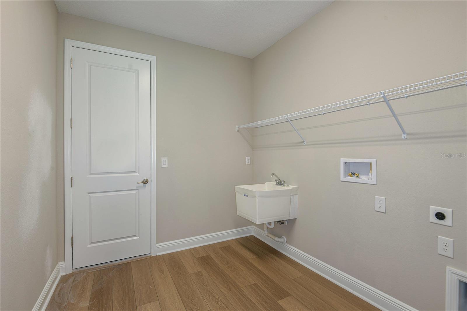 HINTON HAWKSTONE PHASE 1A2 LOT 22 BLOCK 21 - Residential