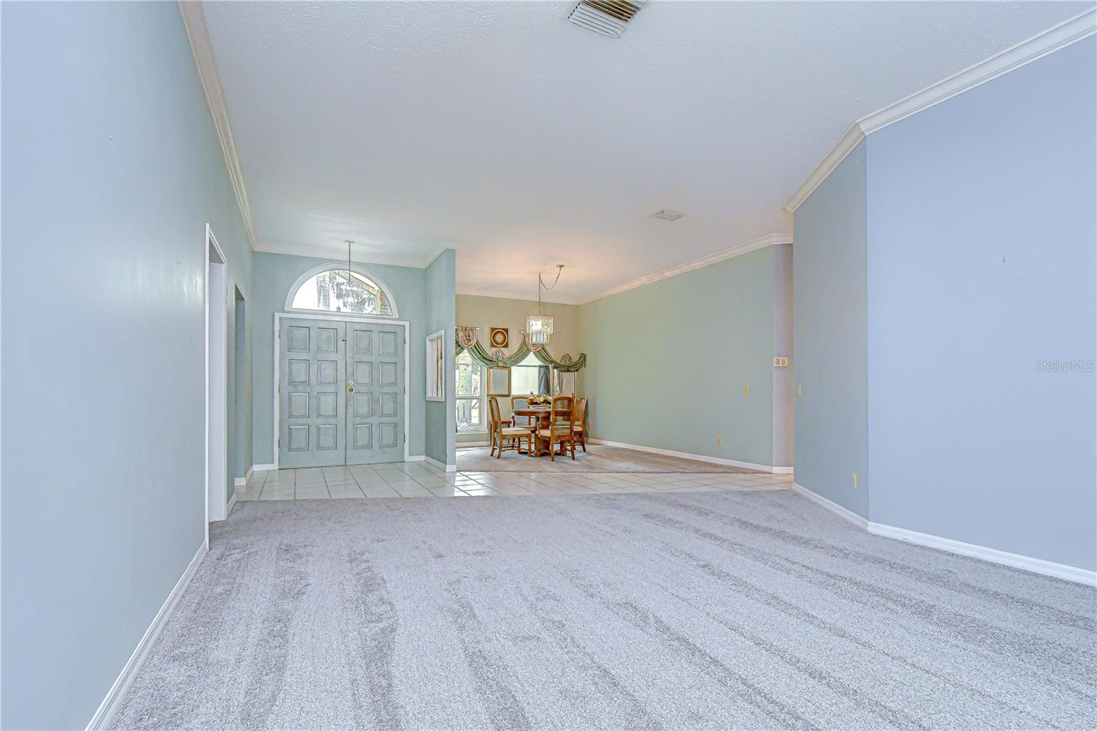 DRAKES PLACE - Residential