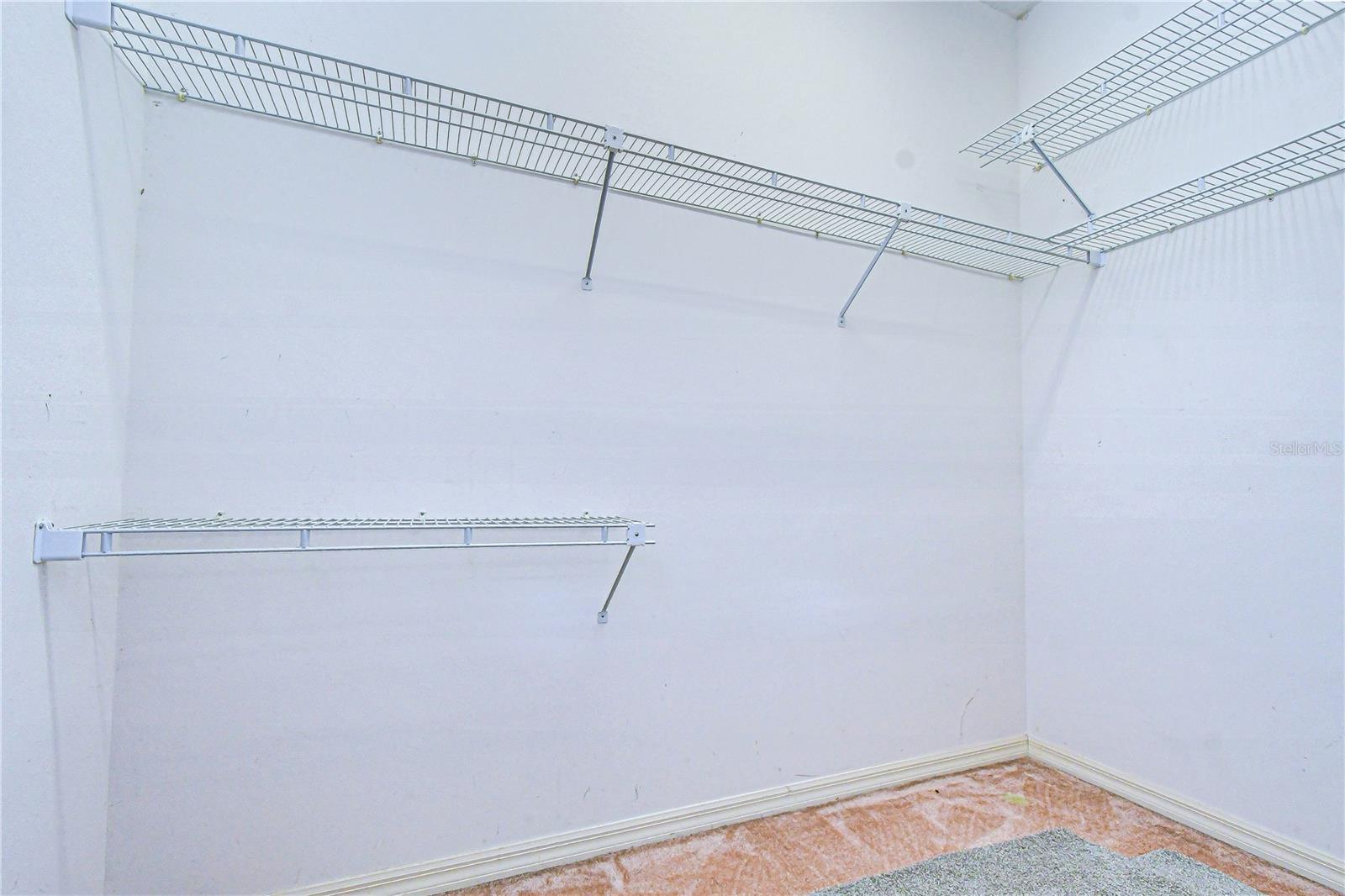 DRAKES PLACE - Residential