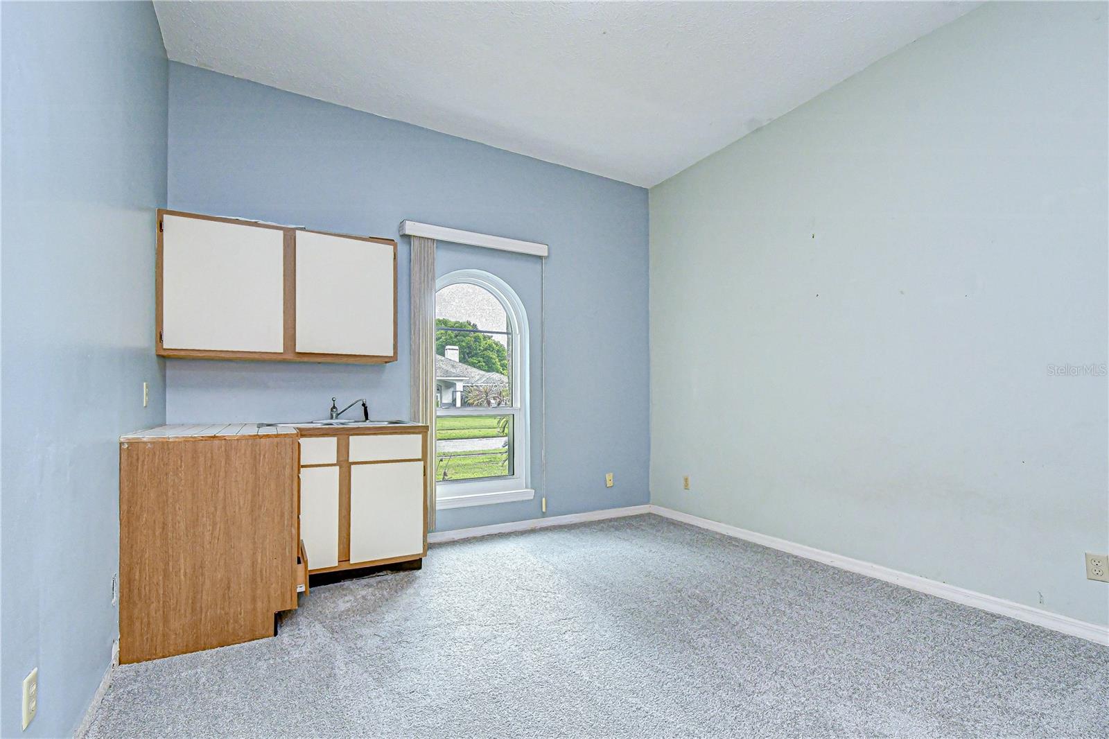 DRAKES PLACE - Residential