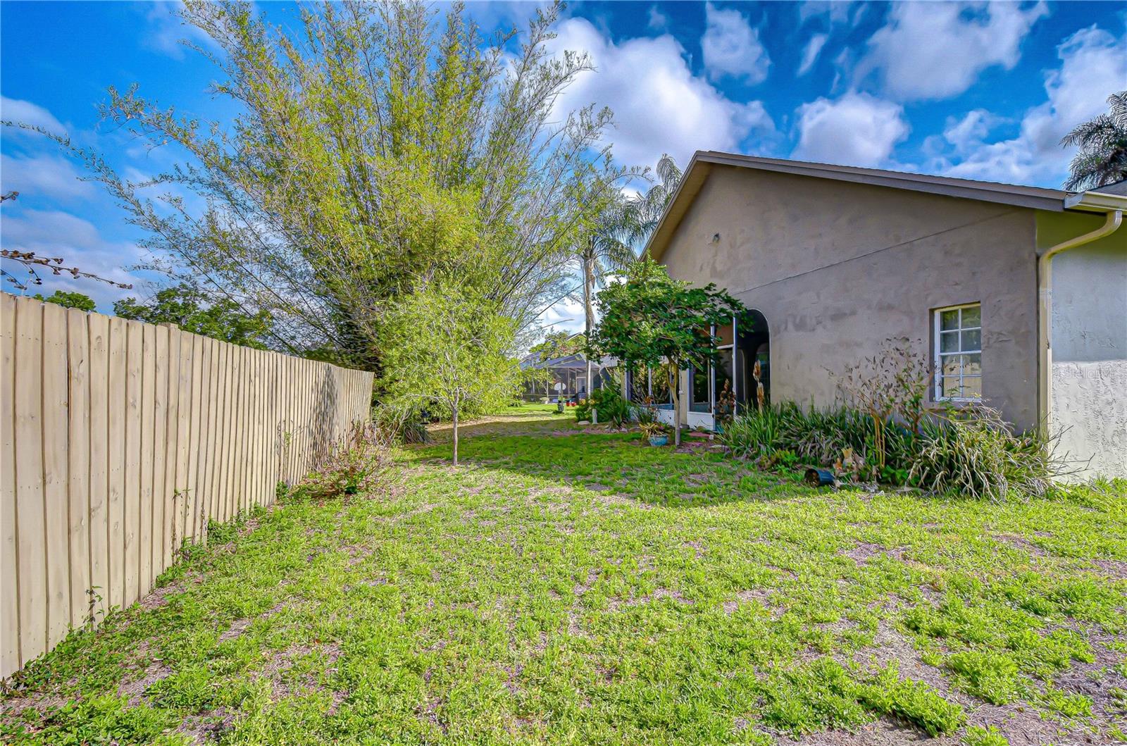 DRAKES PLACE - Residential