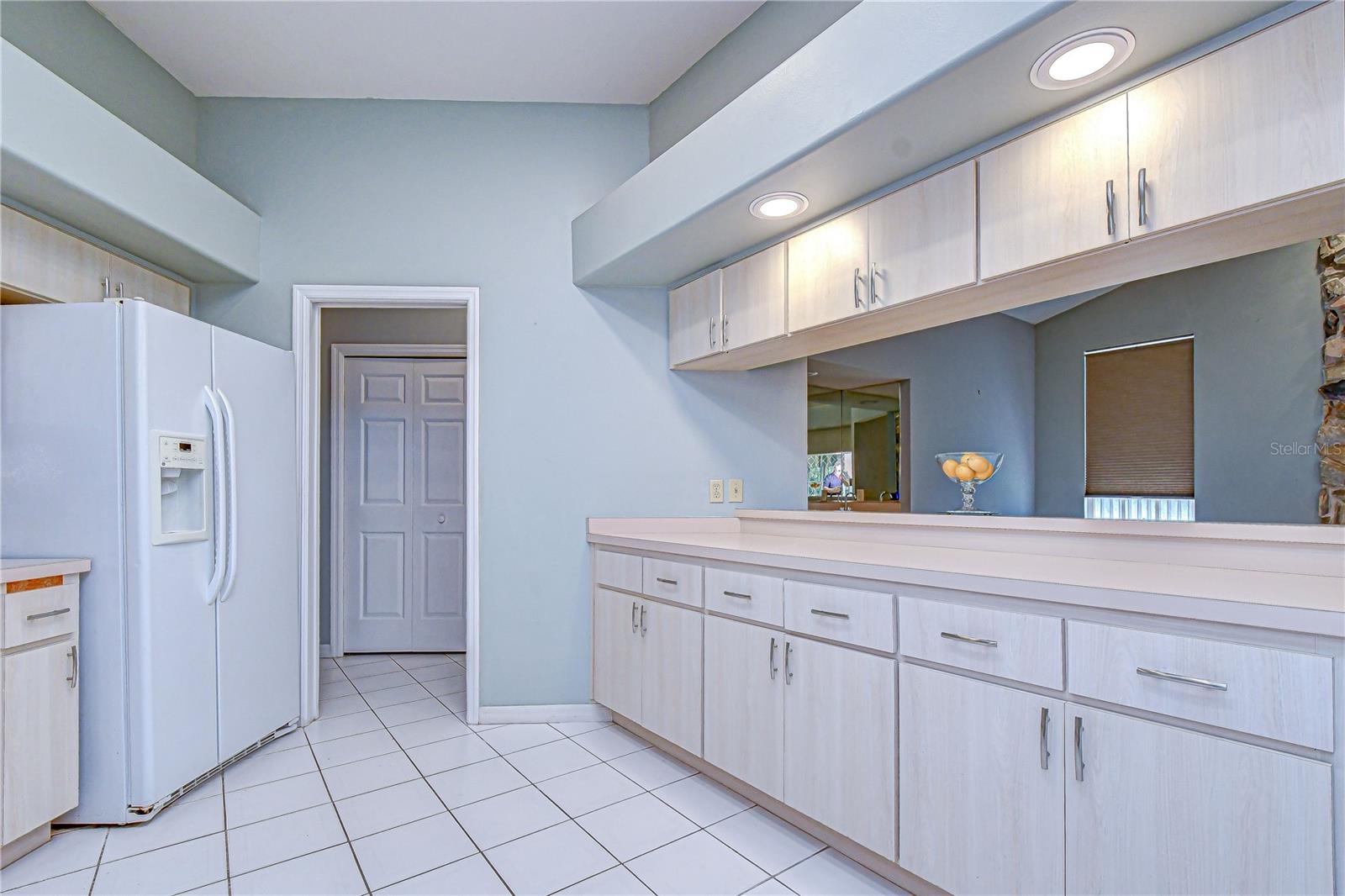 DRAKES PLACE - Residential