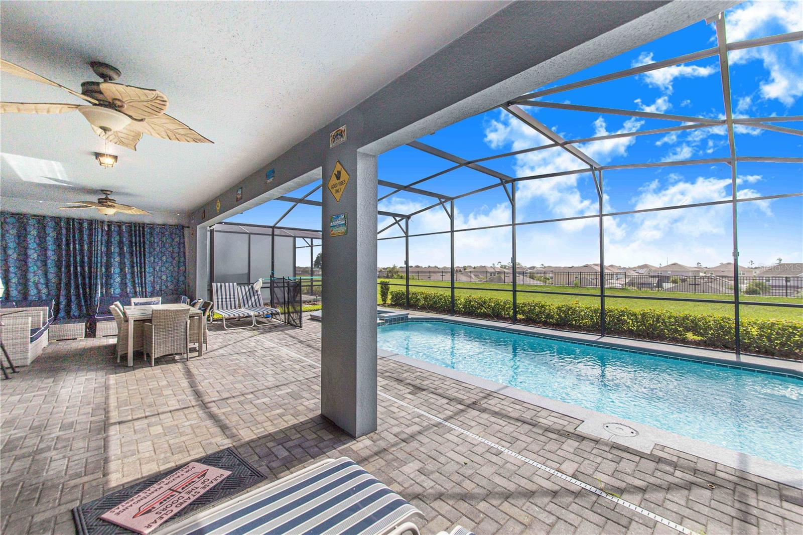 WINDSOR ISLAND RESORT - Residential