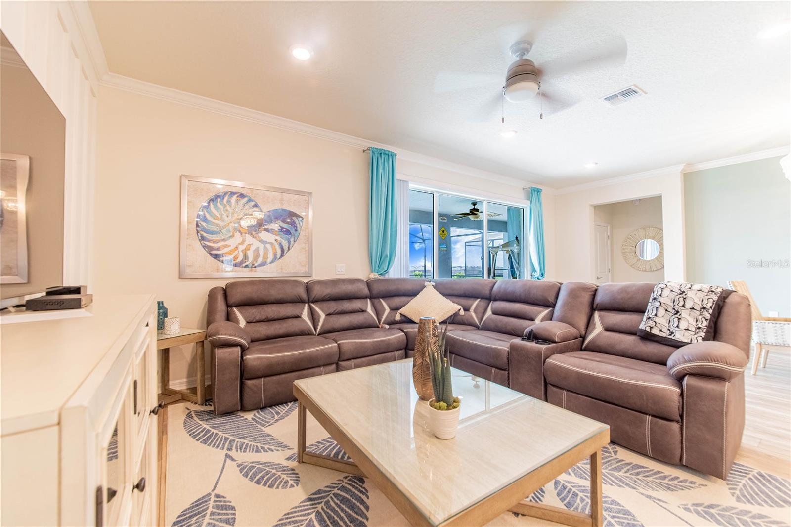 WINDSOR ISLAND RESORT - Residential