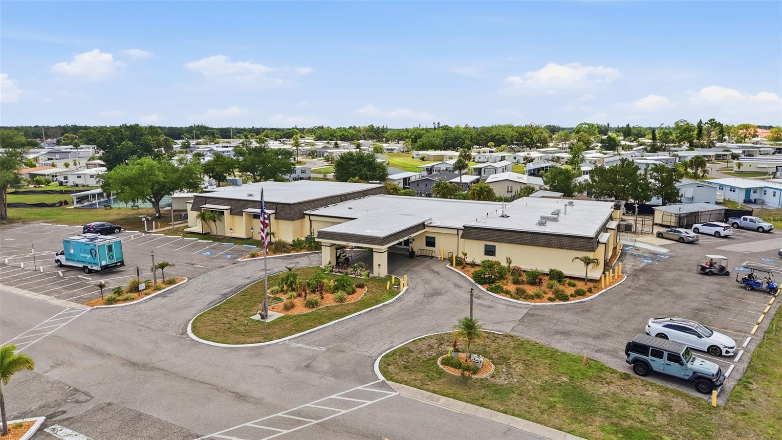 HOLIDAY PARK - Residential