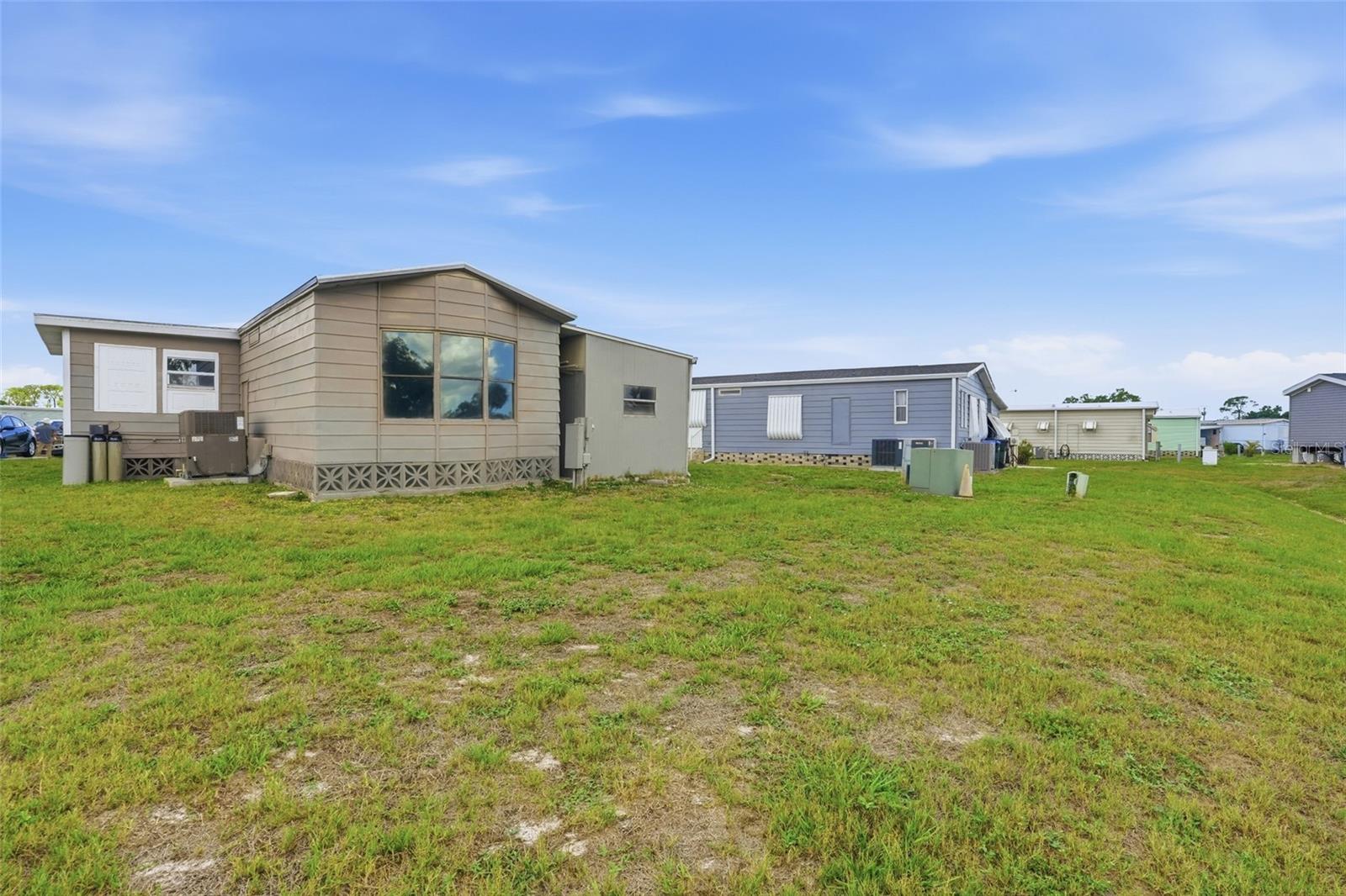 HOLIDAY PARK - Residential