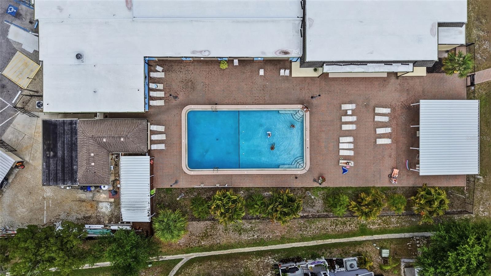 HOLIDAY PARK - Residential