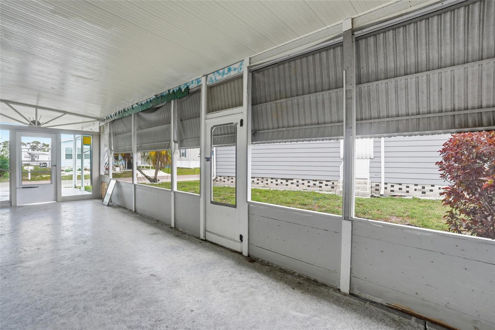 HOLIDAY PARK - Residential