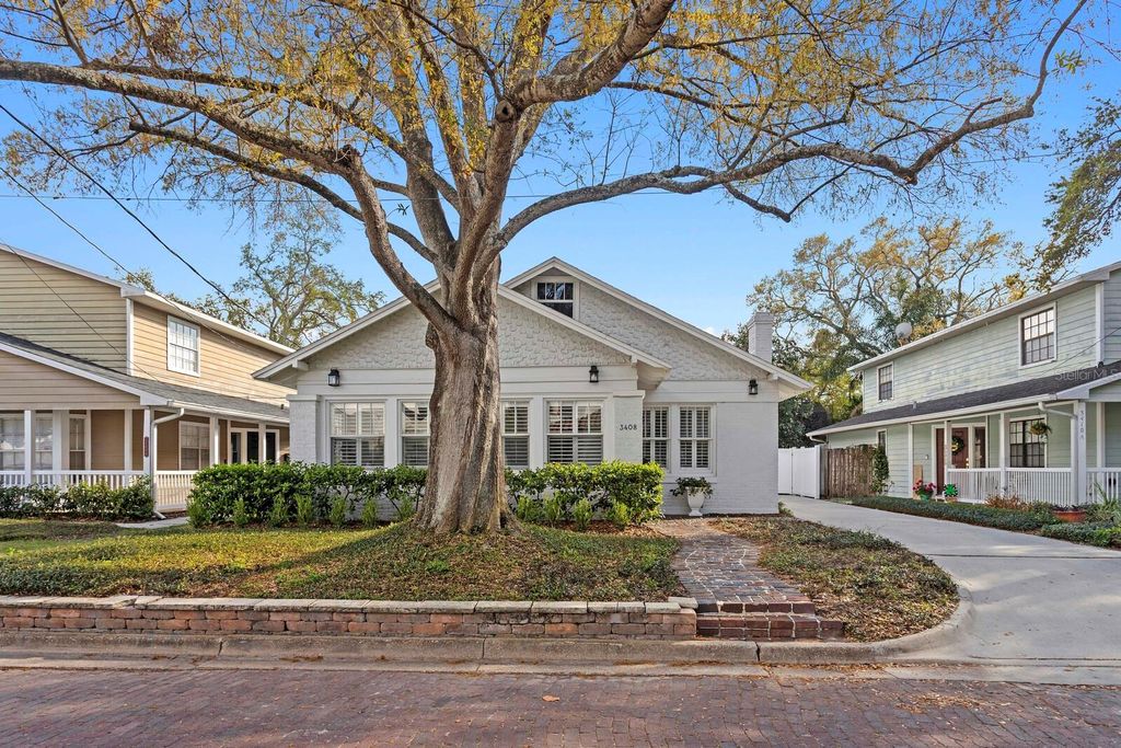 Photo of 3408 W Palmira Avenue, Tampa, FL 33629 (MLS # TB8481806)