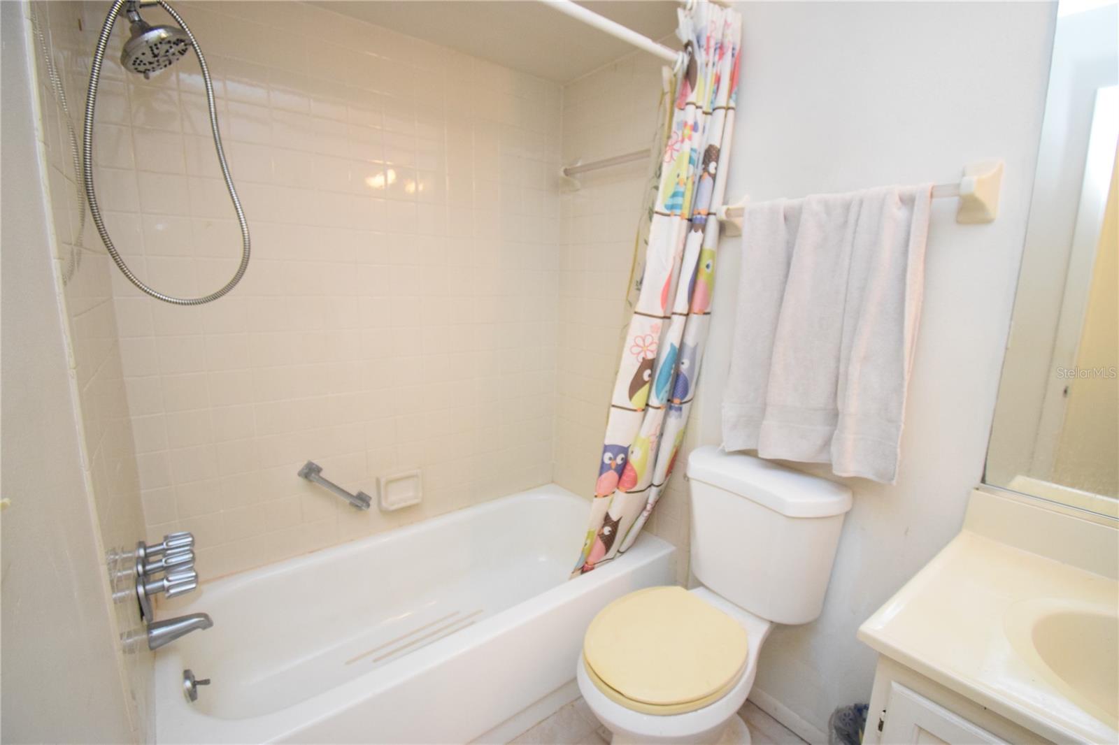 LAKE SARASOTA - Residential