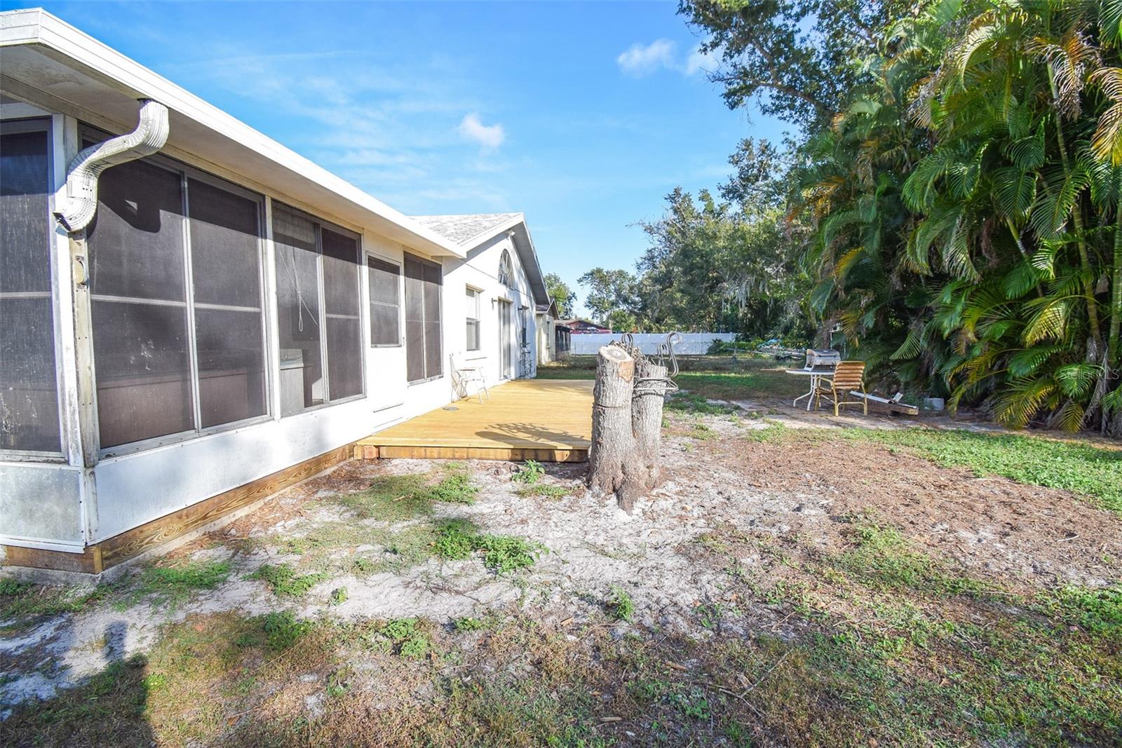 LAKE SARASOTA - Residential