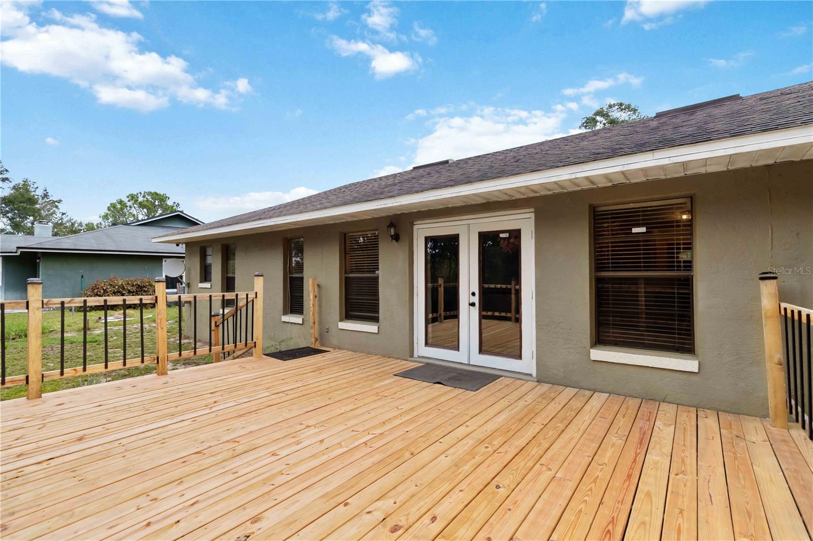 VISTA HILLS - Residential