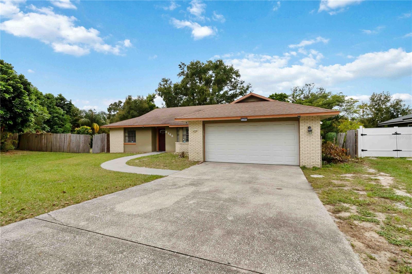 VISTA HILLS - Residential