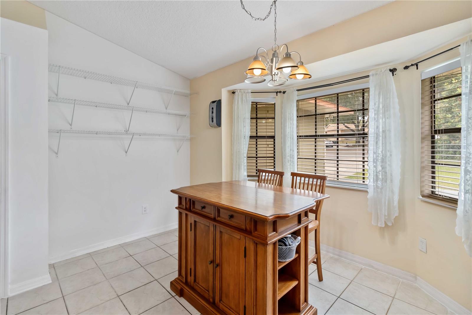 VISTA HILLS - Residential