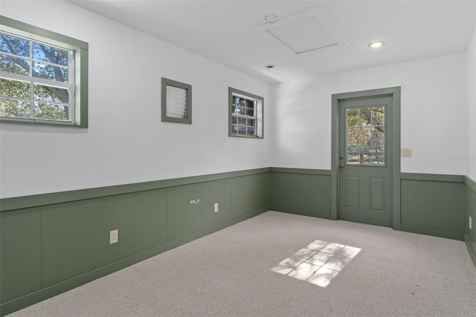 PINE RIDGE UNIT 01 - Residential