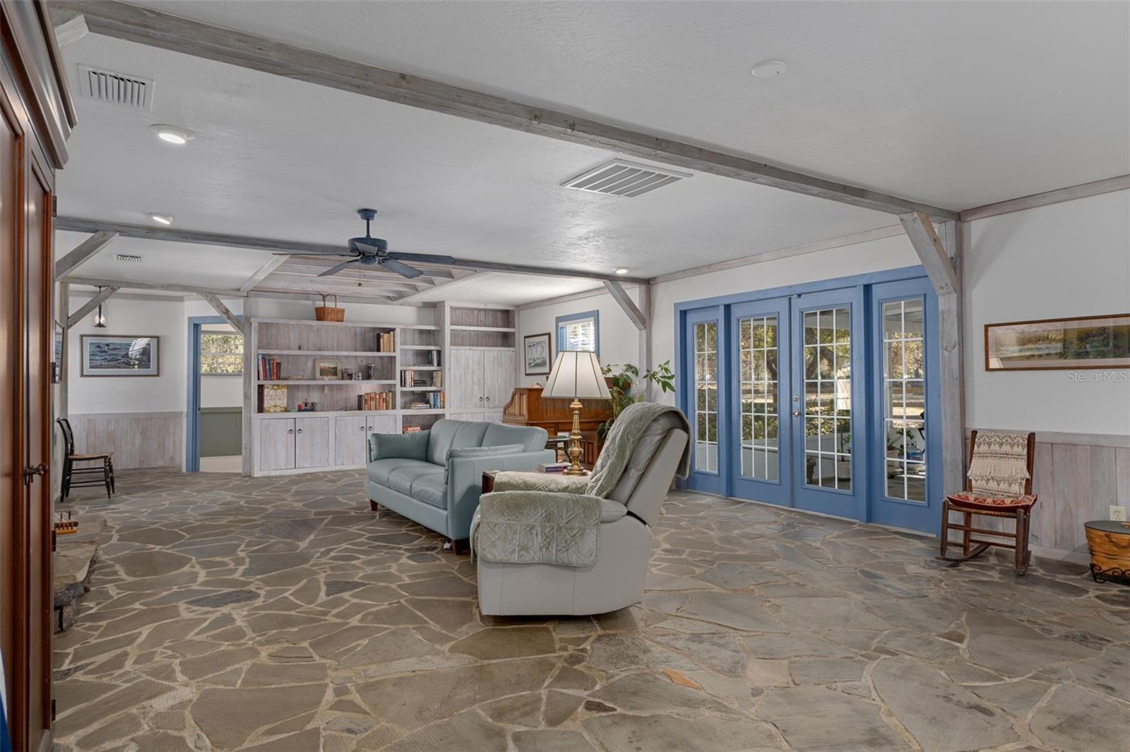 PINE RIDGE UNIT 01 - Residential