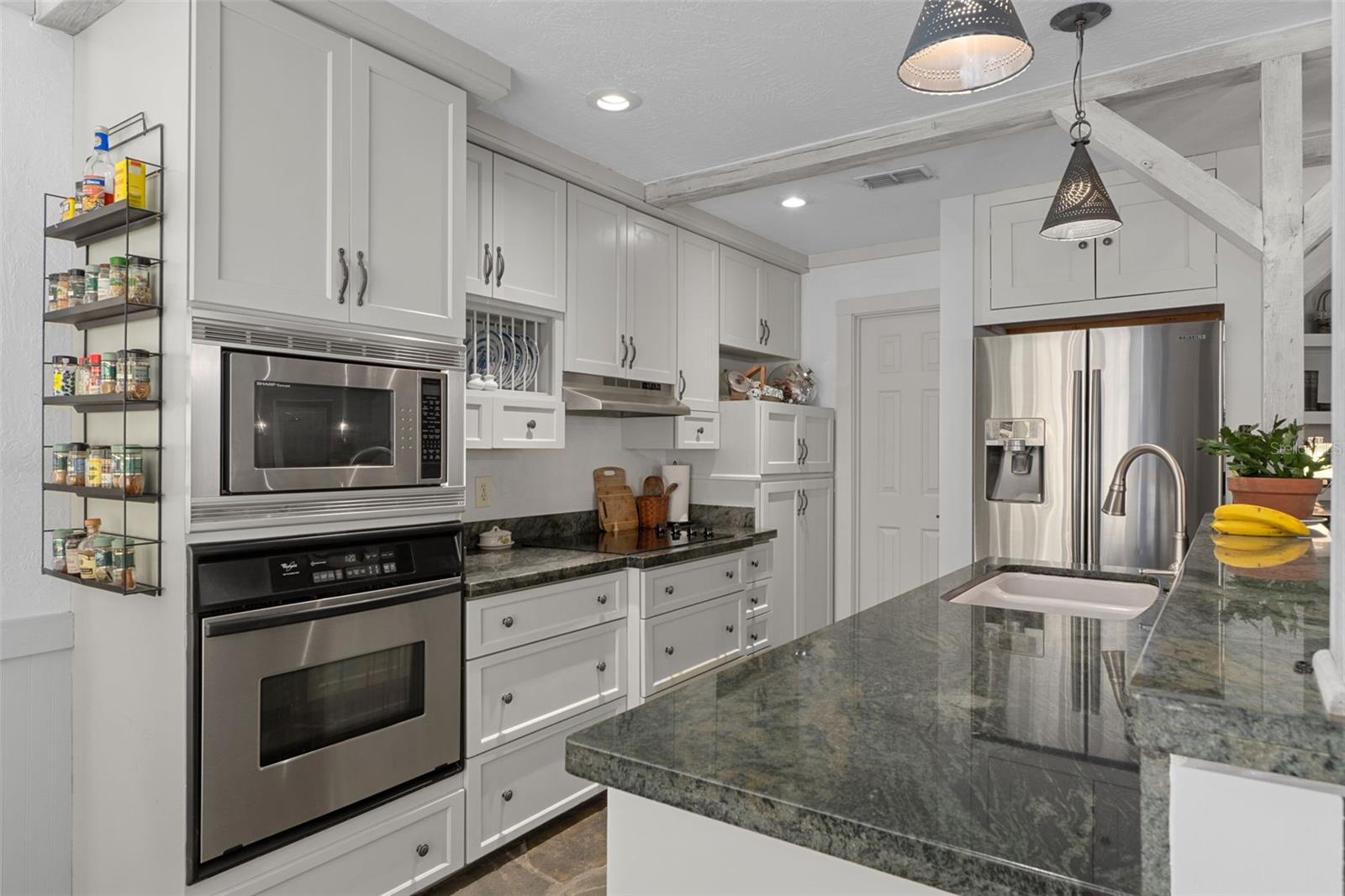 PINE RIDGE UNIT 01 - Residential