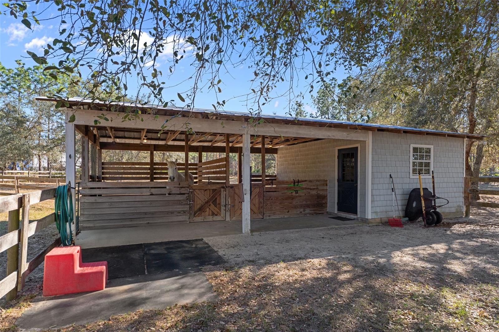 PINE RIDGE UNIT 01 - Residential