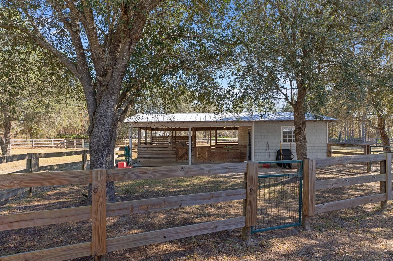 PINE RIDGE UNIT 01 - Residential