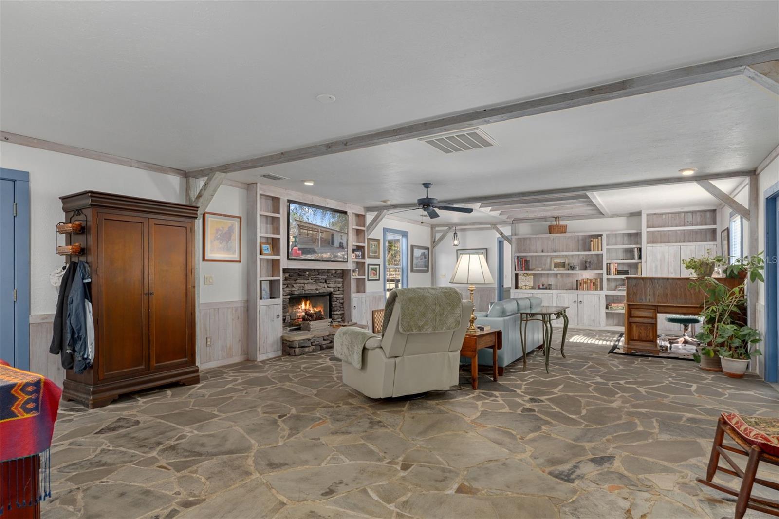 PINE RIDGE UNIT 01 - Residential