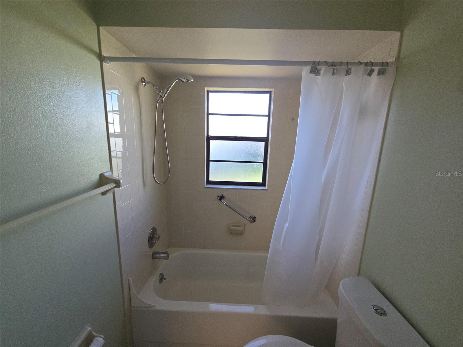 OAKWOOD VILLAS SEC C - Residential