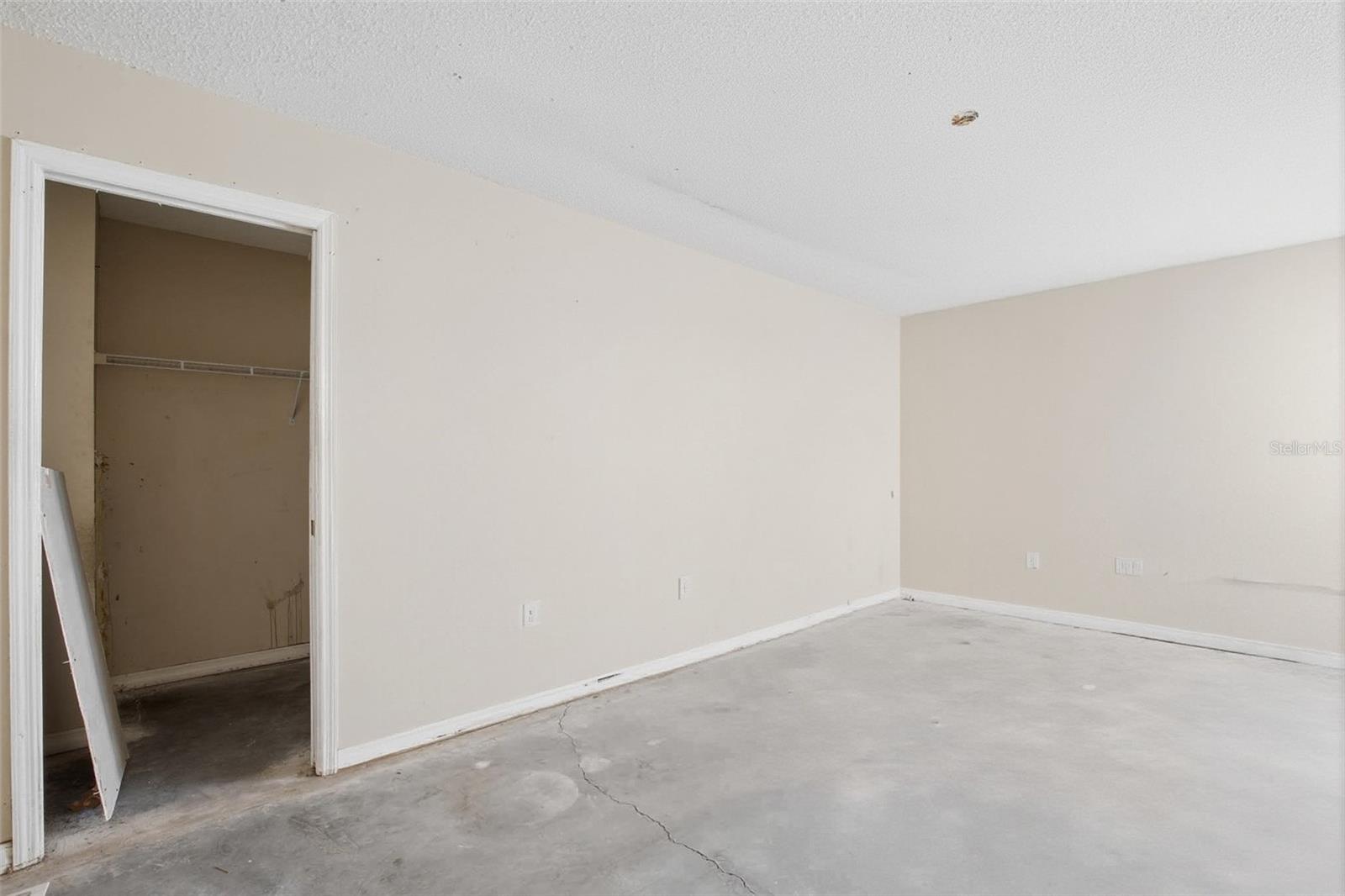 WOOD TRAIL VILLAGE - Residential