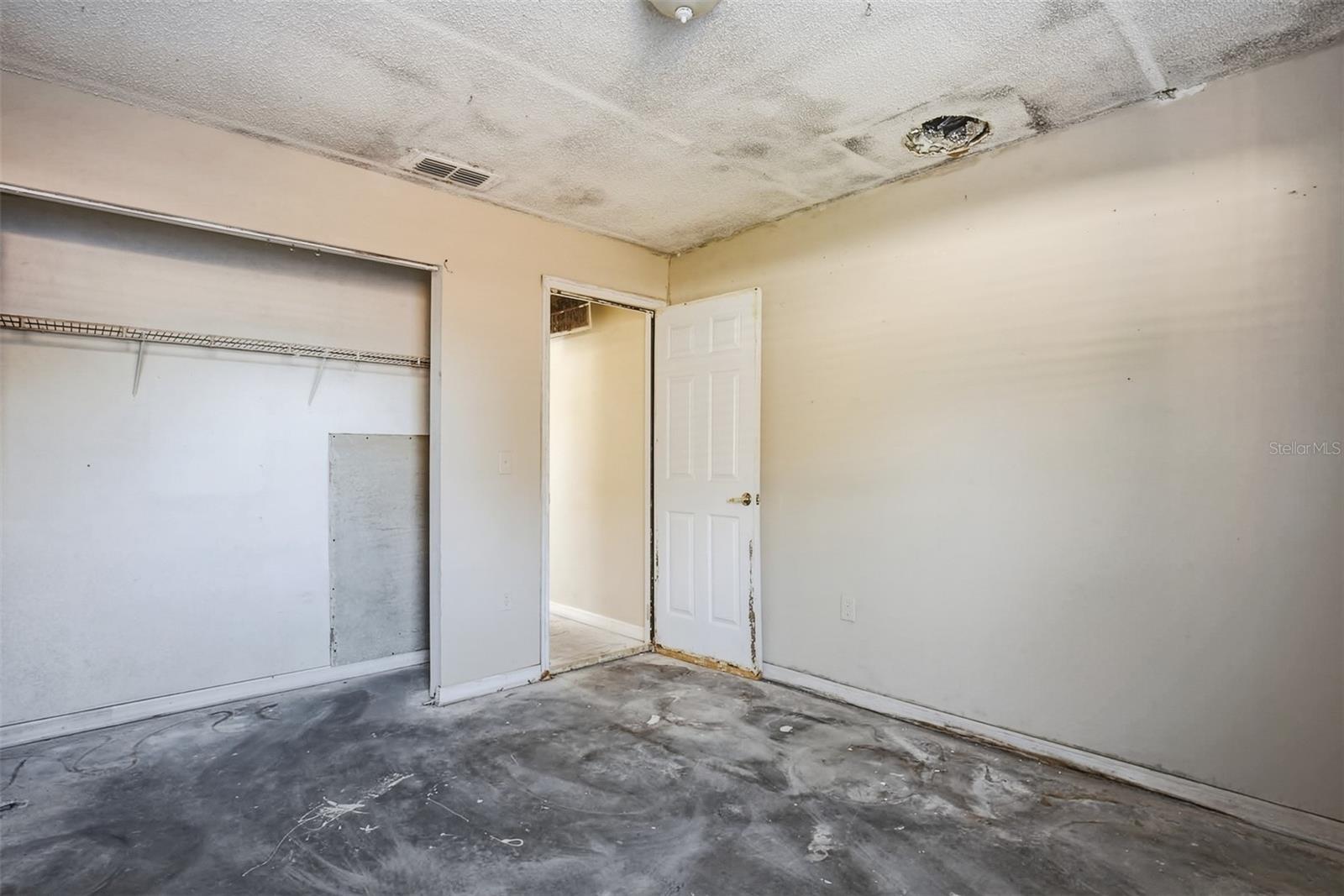 WOOD TRAIL VILLAGE - Residential