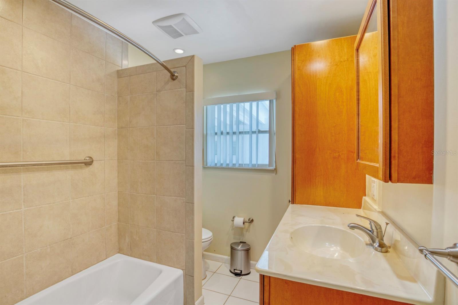 BELLE VISTA POINT - Residential Lease