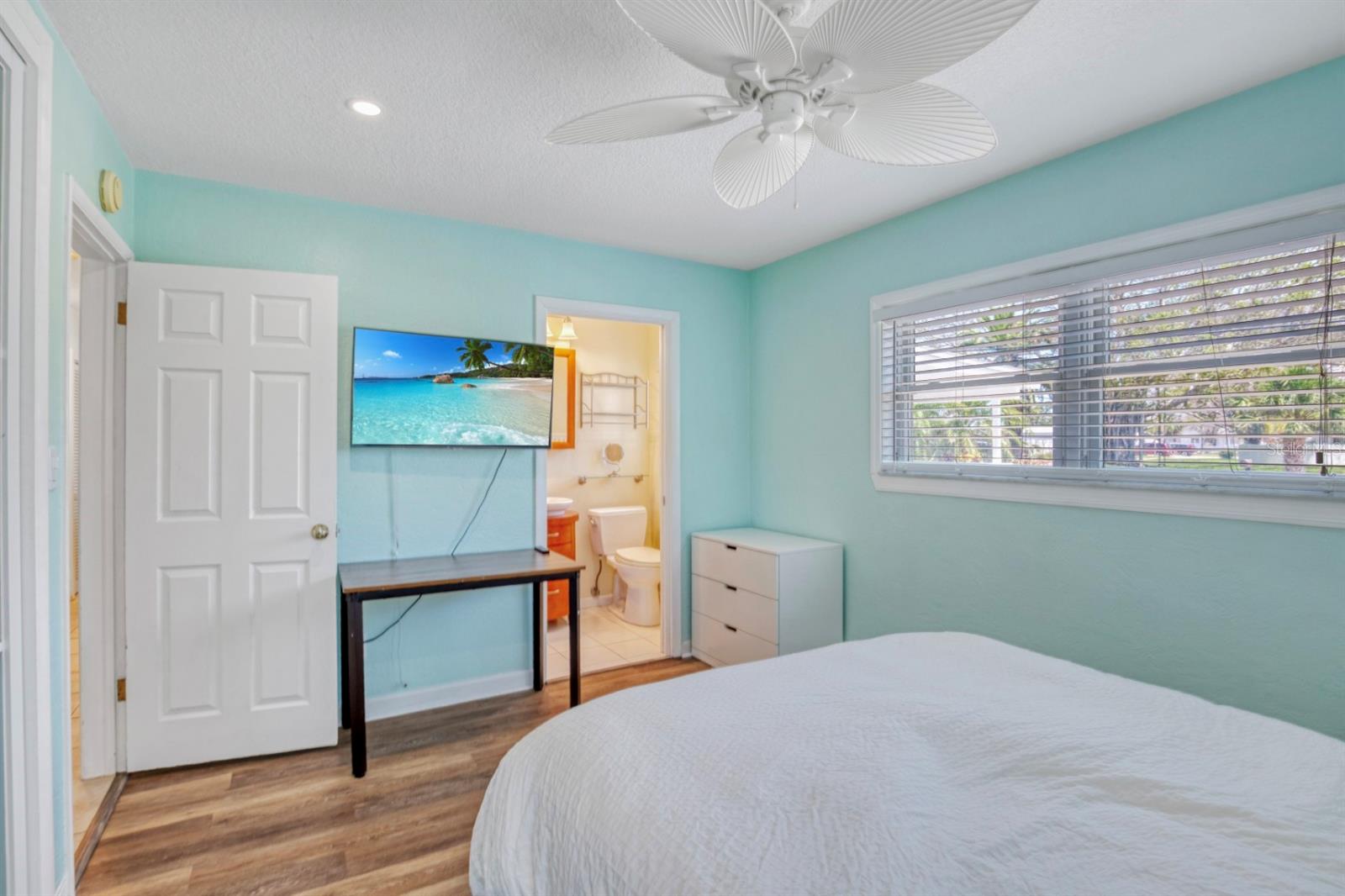 BELLE VISTA POINT - Residential Lease