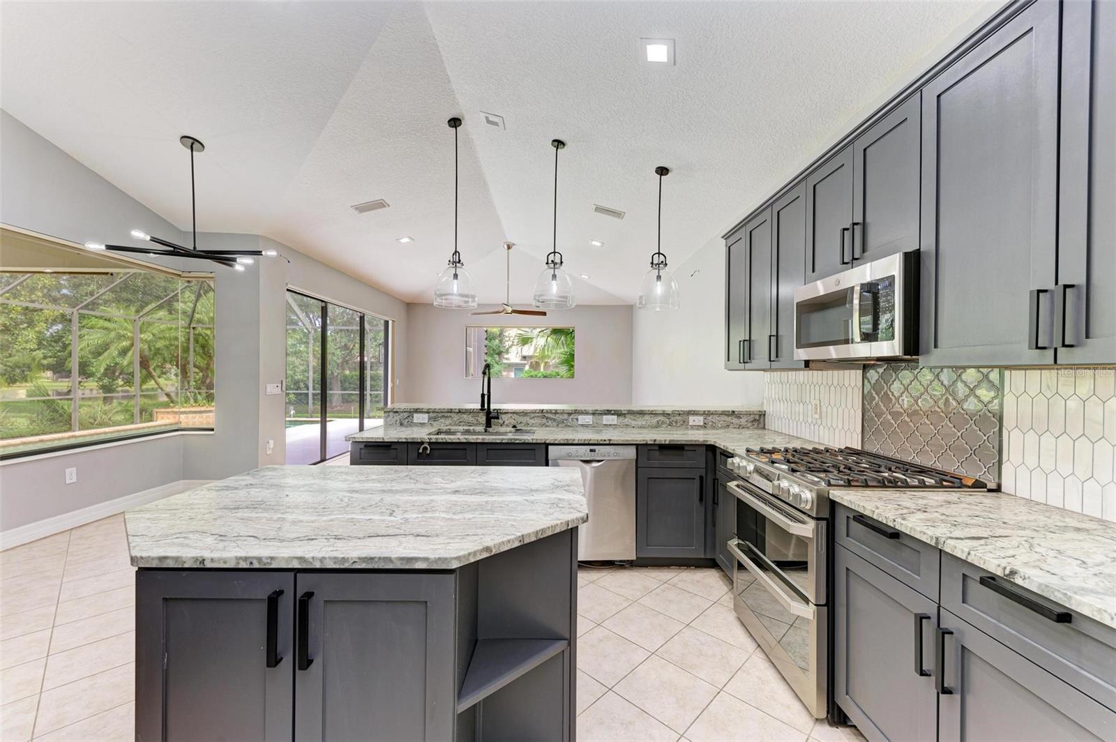 6423 ROYAL TERN CIRCLE